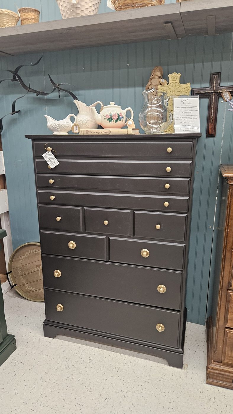 Vaughan Bassett Black 5-Drawer Chest / Tall Dresser — photo 1 of 1